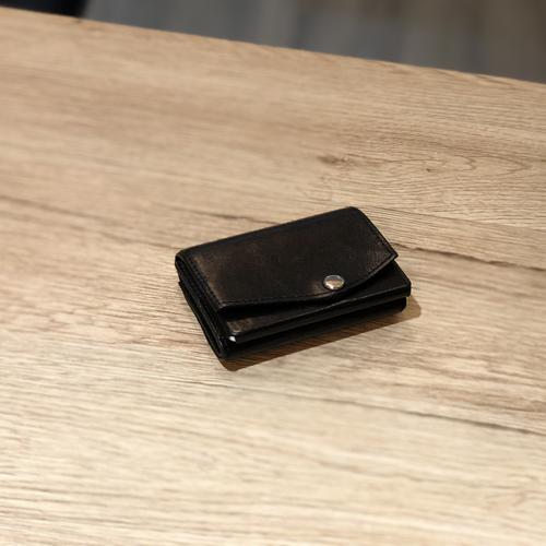 財布はこれだけで良い。栃木レザーのabrAsusの小さい財布 | カオス 